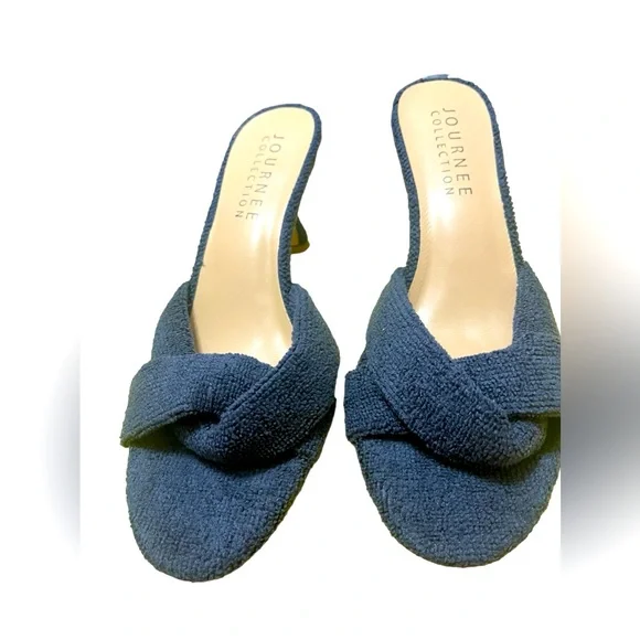 💚💚🌼NWOT Journee Collection Women's Mannon Pumps - Picture 3 of 10